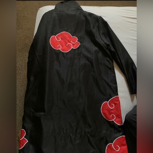 Akatsuki robe (Naruto) - Picture 2 of 3